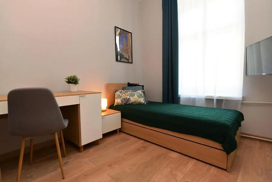Big Apart Old Town-100 M Town Hall- 3 Rooms-8 People Wroclaw Apartment