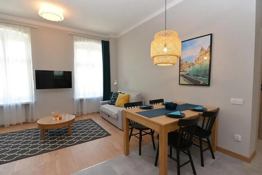 Apartment Big Apart Old Town-100 M Town Hall- 3 Rooms-8 People Wroclaw Poland